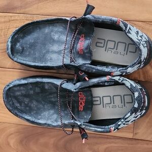 Men's Hey Dude shoes sz 12